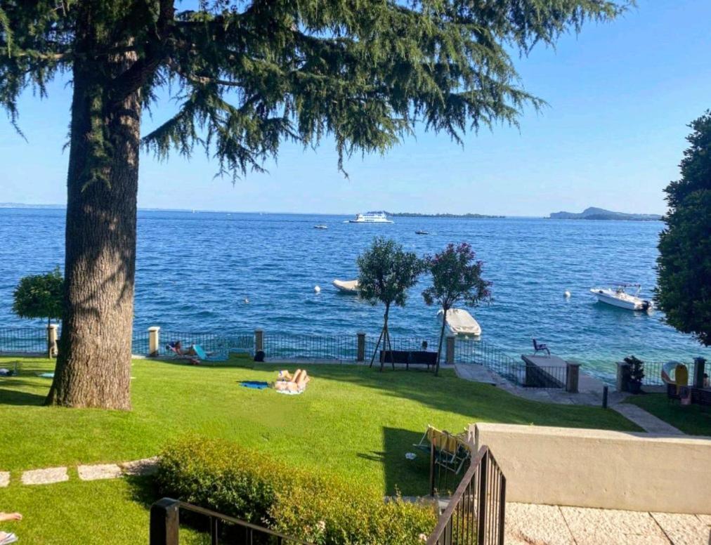 Appartamento 33 Rose Gardone Riviera Exteriör bild